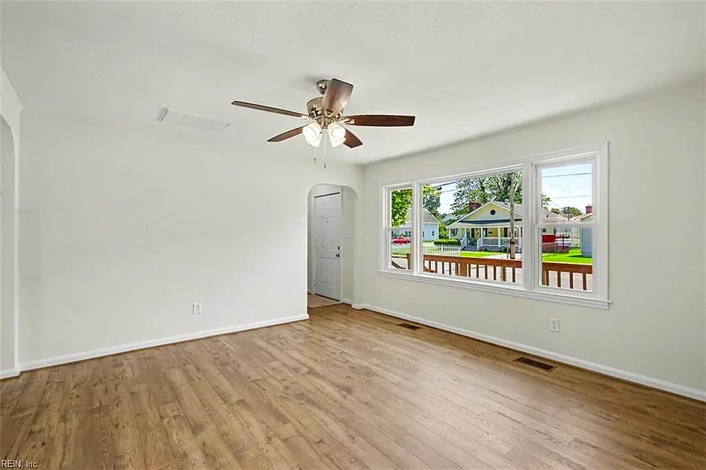 102 W Kelly AVE, HAMPTON VA 23663 thumb 10