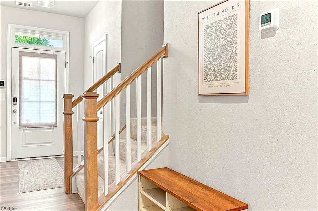 640 Revival LN, VIRGINIA BEACH VA 23462 - Photo 3
