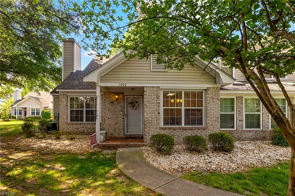 1003 Island QUAY, NEWPORT NEWS VA 23602 - Photo 2