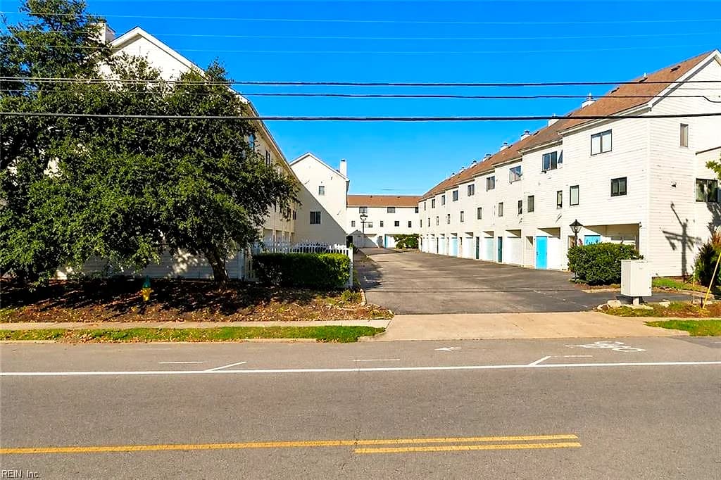 3188 E Ocean View AVE #18, NORFOLK VA 23518 - Main photo