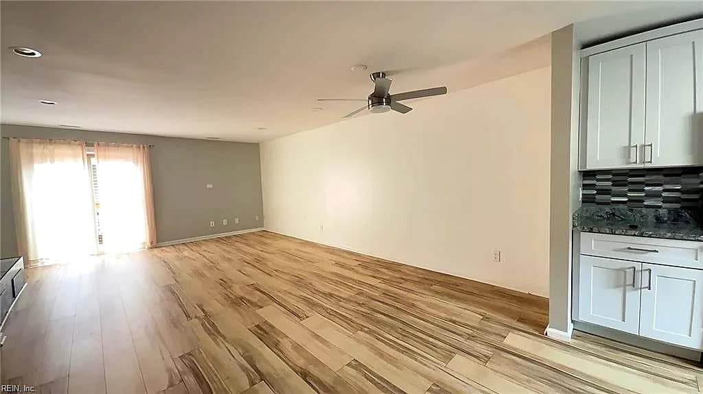 3188 E Ocean View AVE #18, NORFOLK VA 23518 - Photo 5