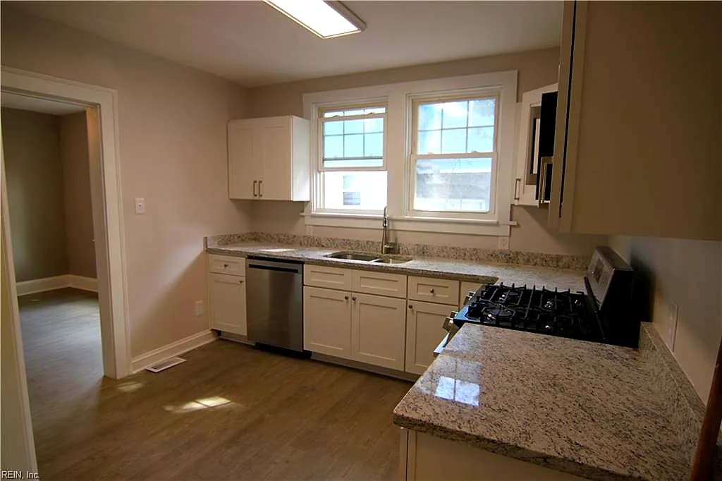 12 Oakcrest ST, PORTSMOUTH VA 23702 thumb 8