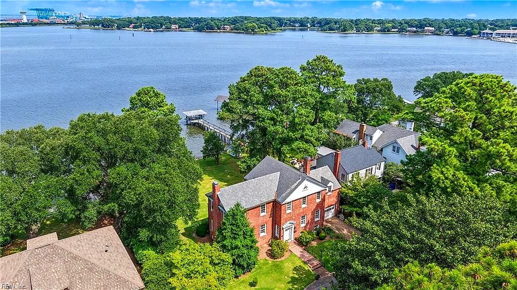1502 Eleanor CT, NORFOLK VA 23508 - Photo 2