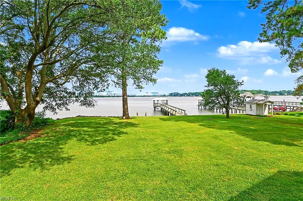 1502 Eleanor CT, NORFOLK VA 23508 - Photo 4