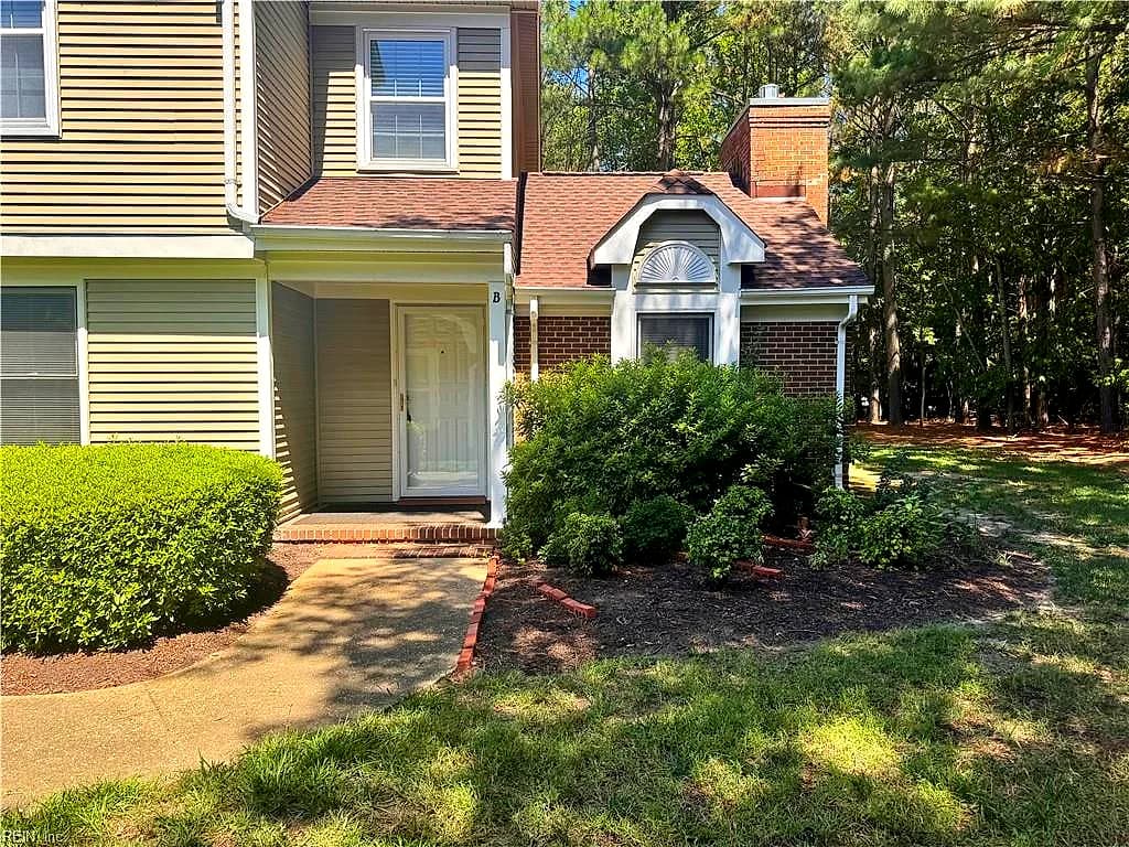 901 Bridge Crossing DR #B, YORKTOWN VA 23692 - Main photo