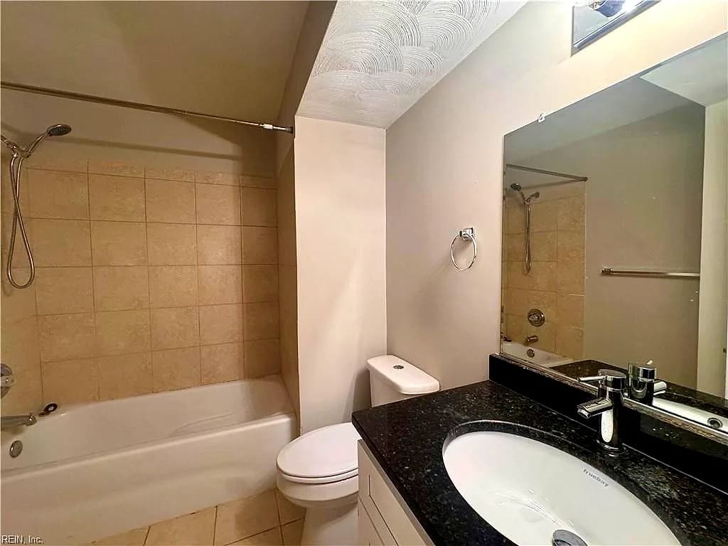 901 Bridge Crossing DR #B, YORKTOWN VA 23692 thumb 12
