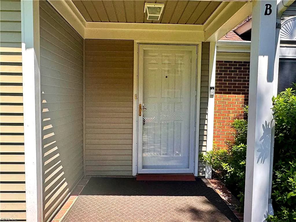 901 Bridge Crossing DR #B, YORKTOWN VA 23692 - Photo 4