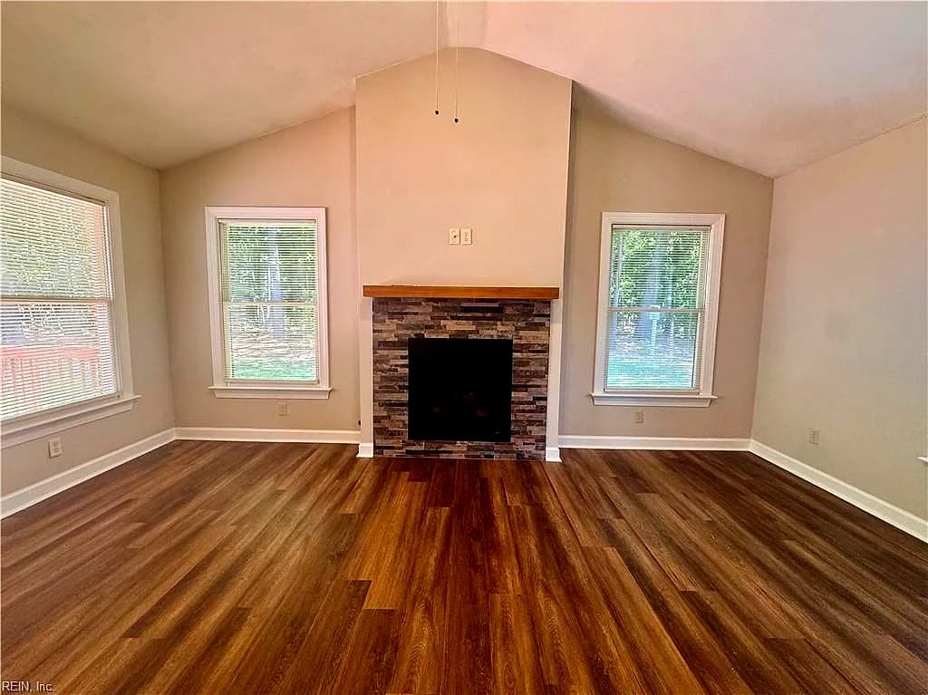 901 Bridge Crossing DR #B, YORKTOWN VA 23692 thumb 8