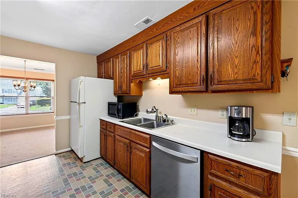 2308 Bobtail CT, VIRGINIA BEACH VA 23456 thumb 6