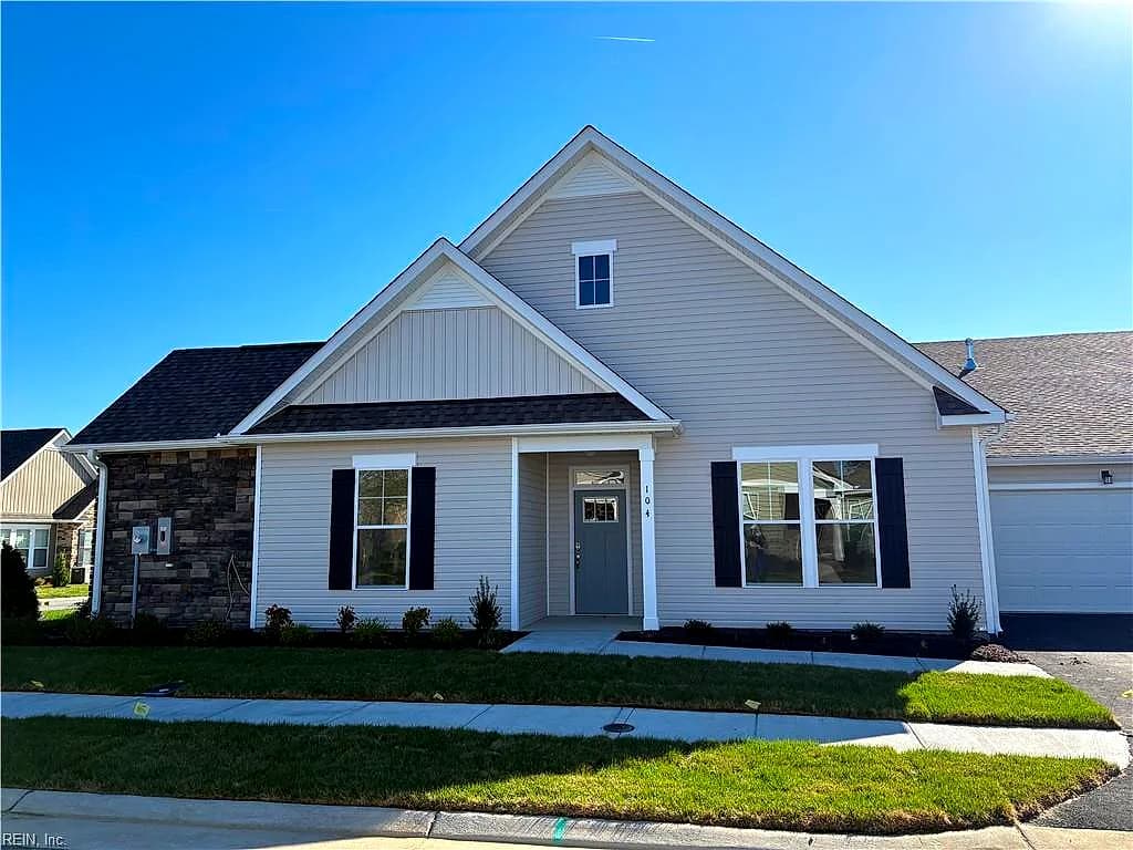 104 Cathedral ST #39-1, SMITHFIELD VA 23430 - Photo 2