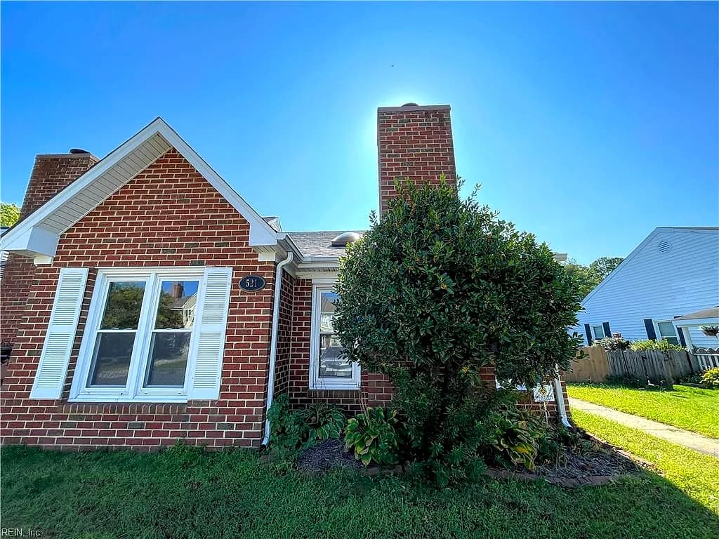 521 Brisa DR, CHESAPEAKE VA 23322 - Main photo