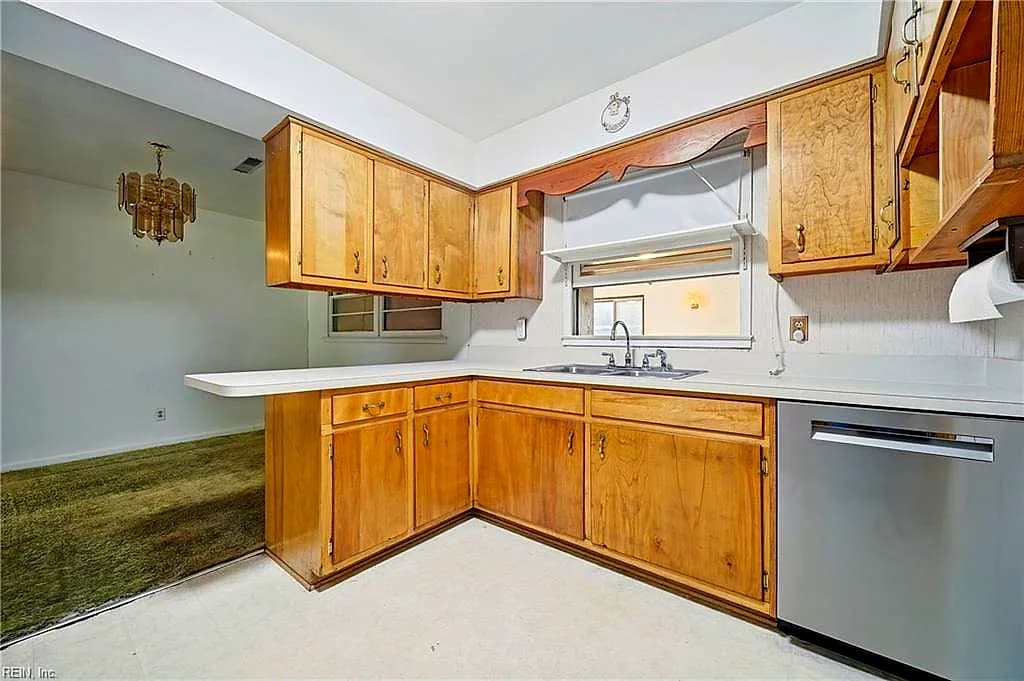 72 Stanley DR, NEWPORT NEWS VA 23608 thumb 11