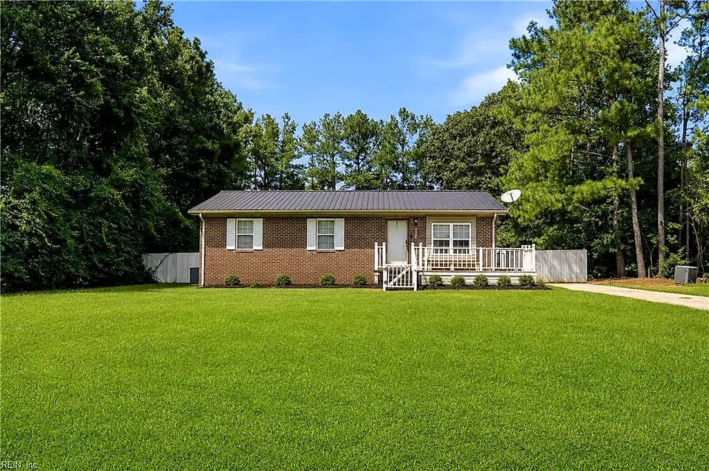 252 Vaughan Town RD, MURFREESBORO NC 27855 - Photo 2