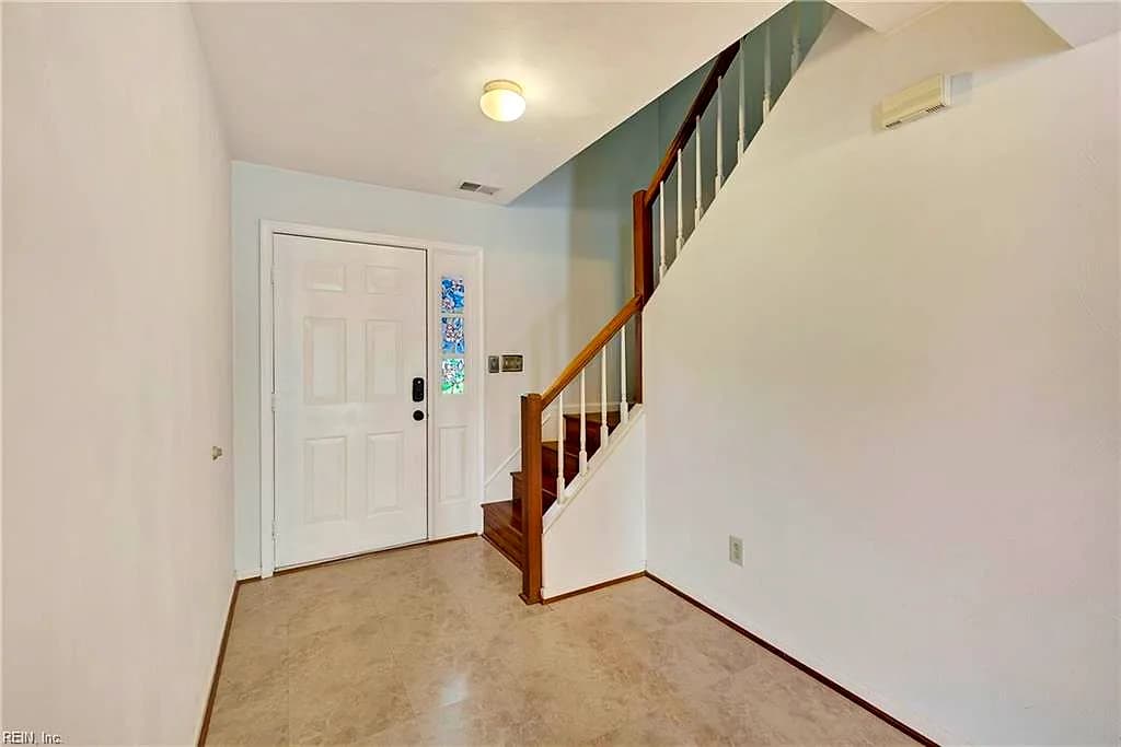 813 Stardale DR, CHESAPEAKE VA 23322 thumb 6