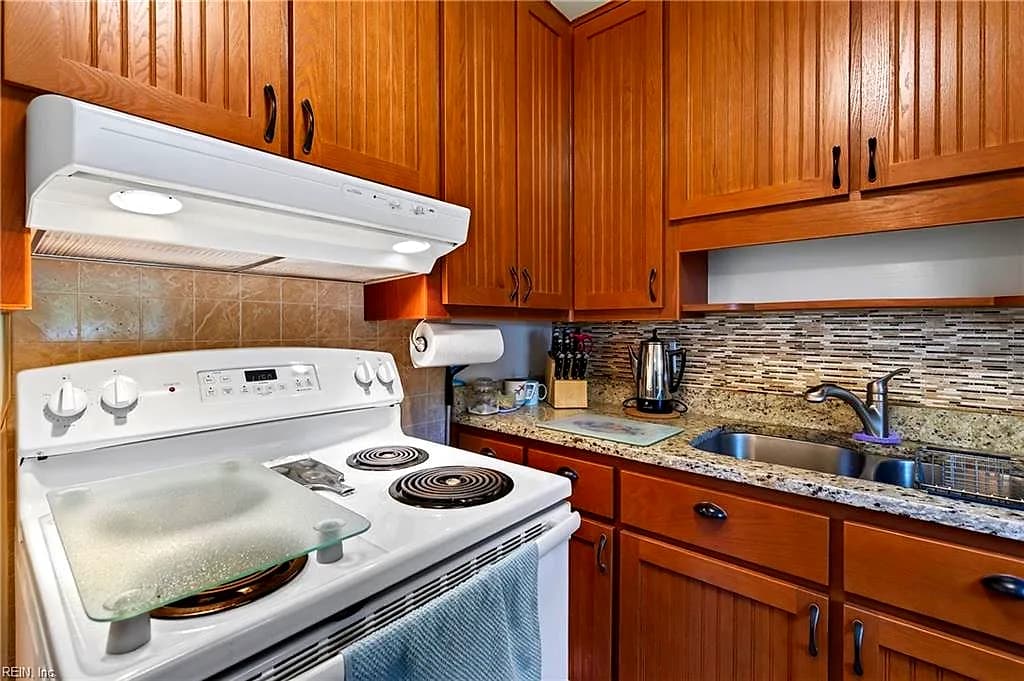 809 Clay AVE, CHESAPEAKE VA 23323 thumb 9