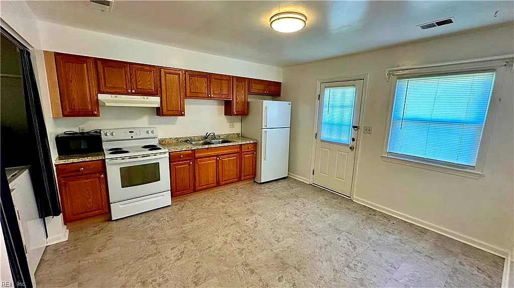 324 Naval Base RD #B, NORFOLK VA 23505 thumb 10