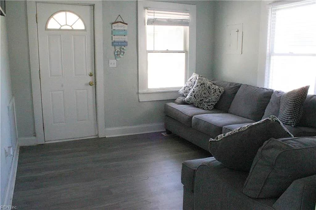 1114 N Mallory ST, HAMPTON VA 23663 - Photo 3