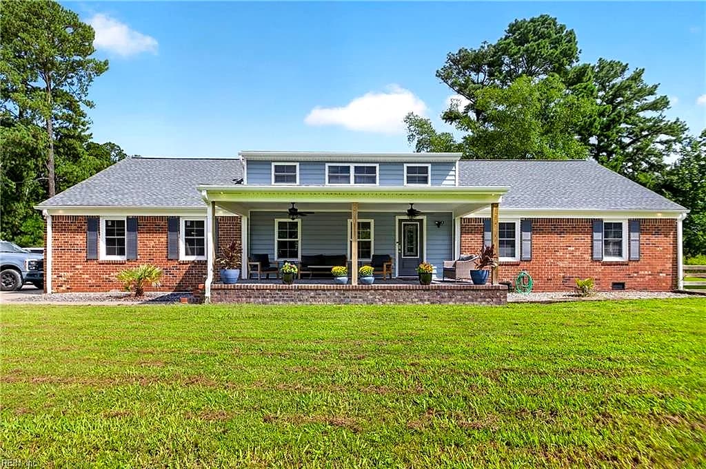 1908 Benefit RD, CHESAPEAKE VA 23322 - Photo 2