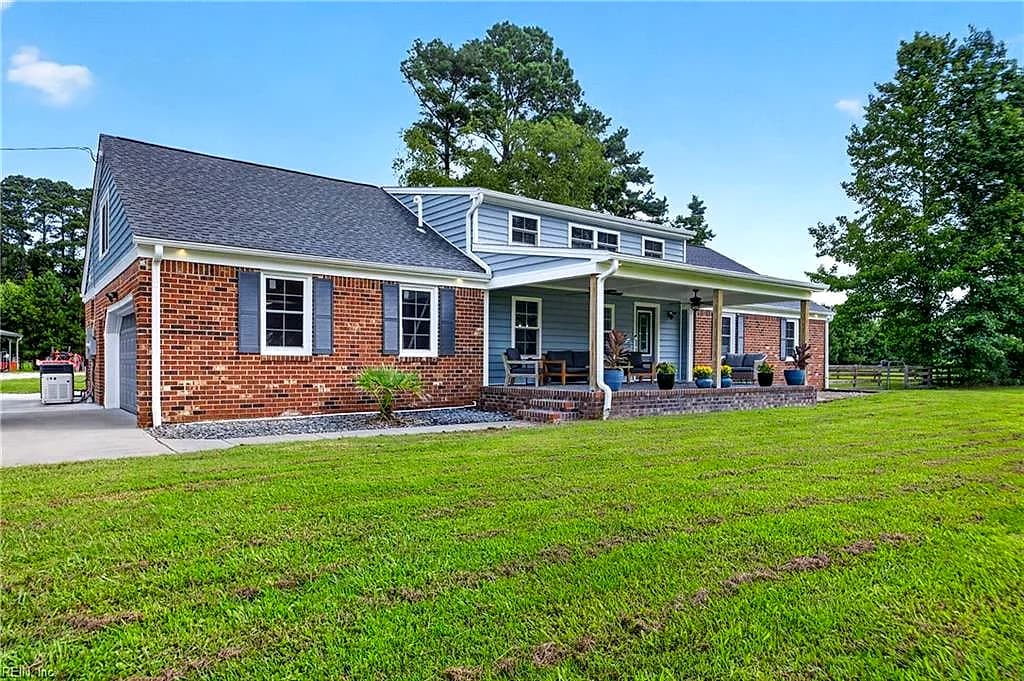1908 Benefit RD, CHESAPEAKE VA 23322 - Photo 3