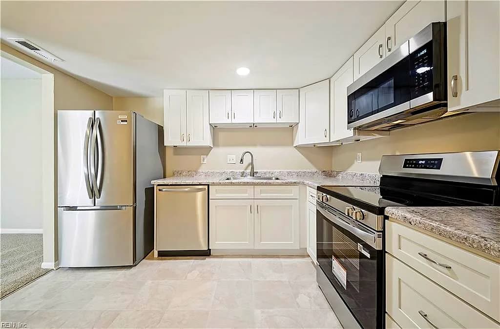 900 Maplehurst CT, VIRGINIA BEACH VA 23462 thumb 8