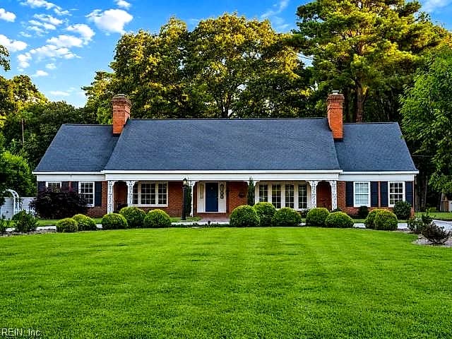 812 Riverside DR, NEWPORT NEWS VA 23606 - Main photo