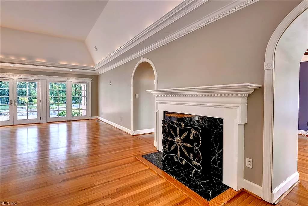 812 Riverside DR, NEWPORT NEWS VA 23606 thumb 9