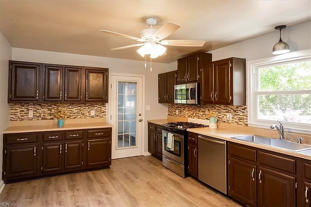 7395 Nelson DR, GLOUCESTER VA 23061 thumb 11