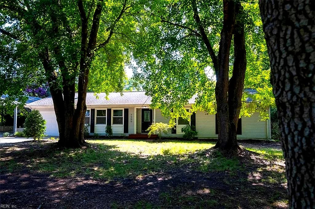 7395 Nelson DR, GLOUCESTER VA 23061 - Photo 4
