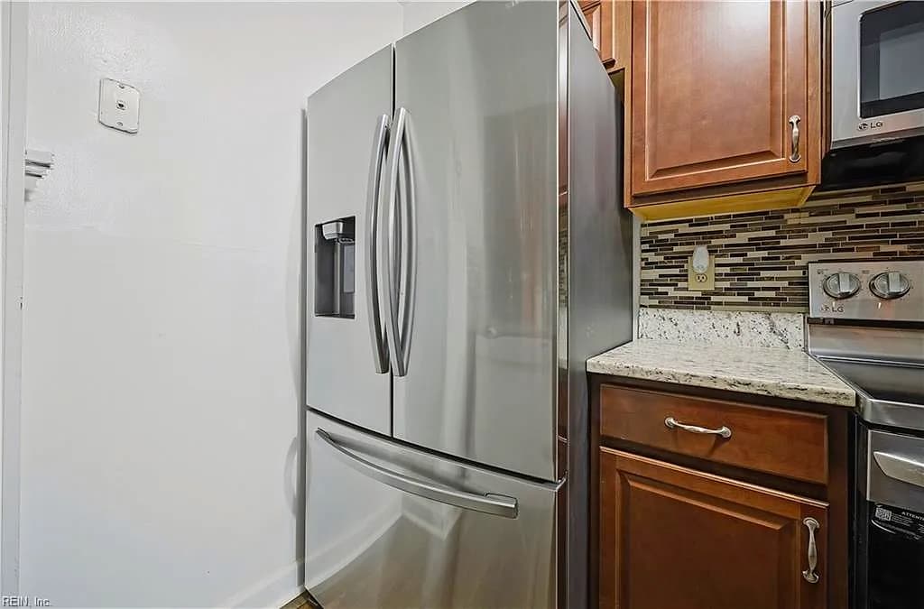 562 Candle LN #103, NEWPORT NEWS VA 23608 thumb 11