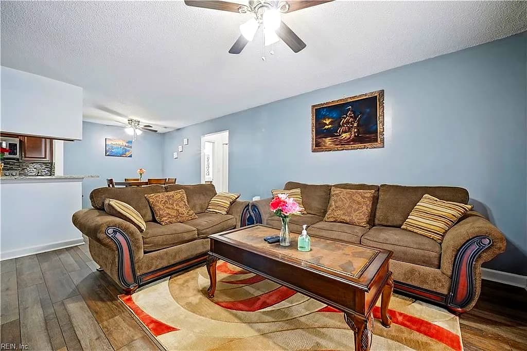 562 Candle LN #103, NEWPORT NEWS VA 23608 - Photo 4