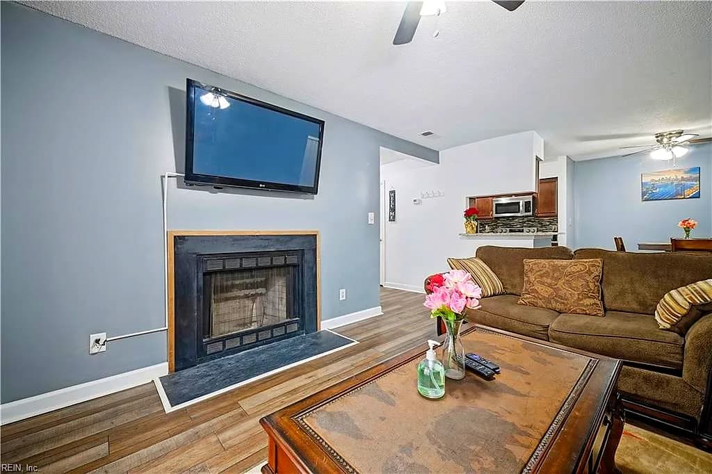 562 Candle LN #103, NEWPORT NEWS VA 23608 thumb 6