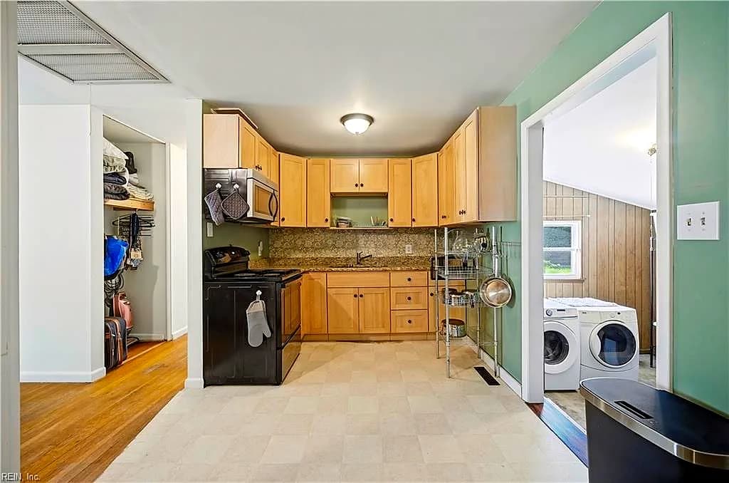 230 Bradford AVE, NORFOLK VA 23505 thumb 9