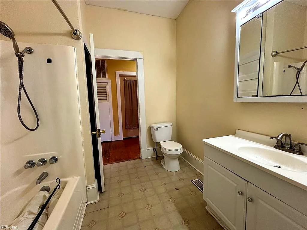 301 S High ST, FRANKLIN VA 23851 thumb 10