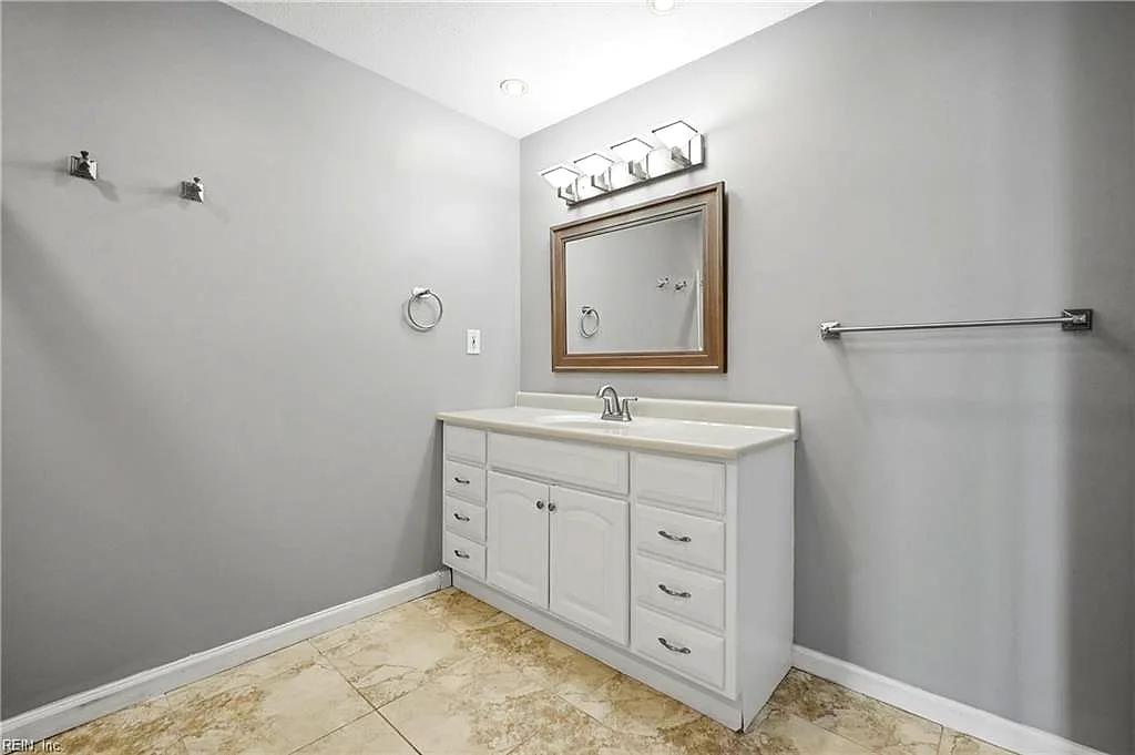 1869 Tolstoy DR, VIRGINIA BEACH VA 23454 thumb 9