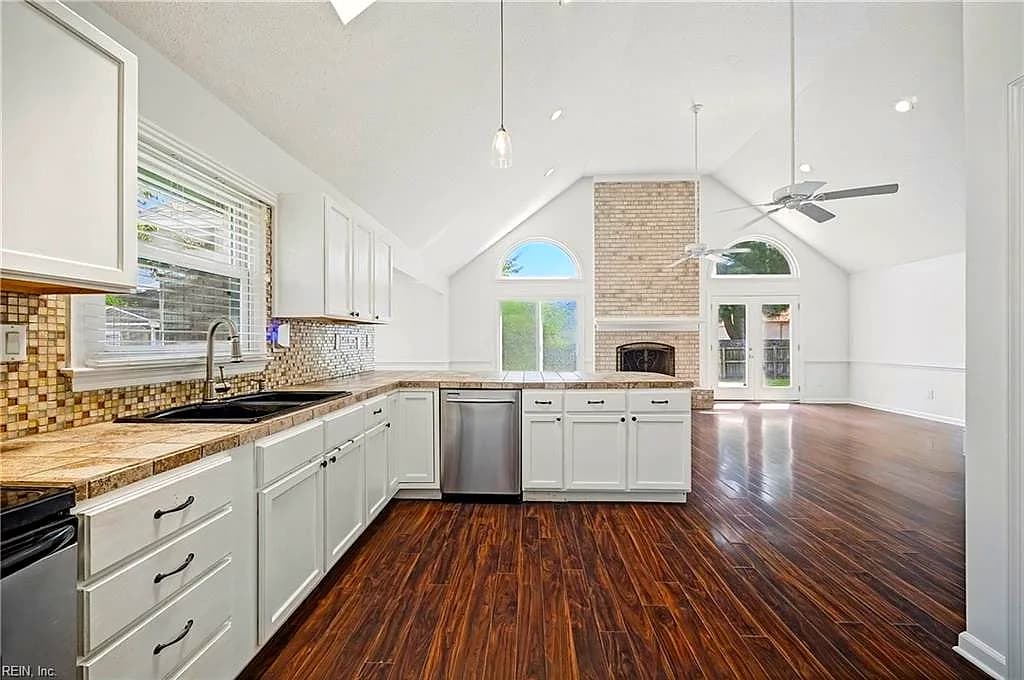 525 Queenswood TER, CHESAPEAKE VA 23322 thumb 10