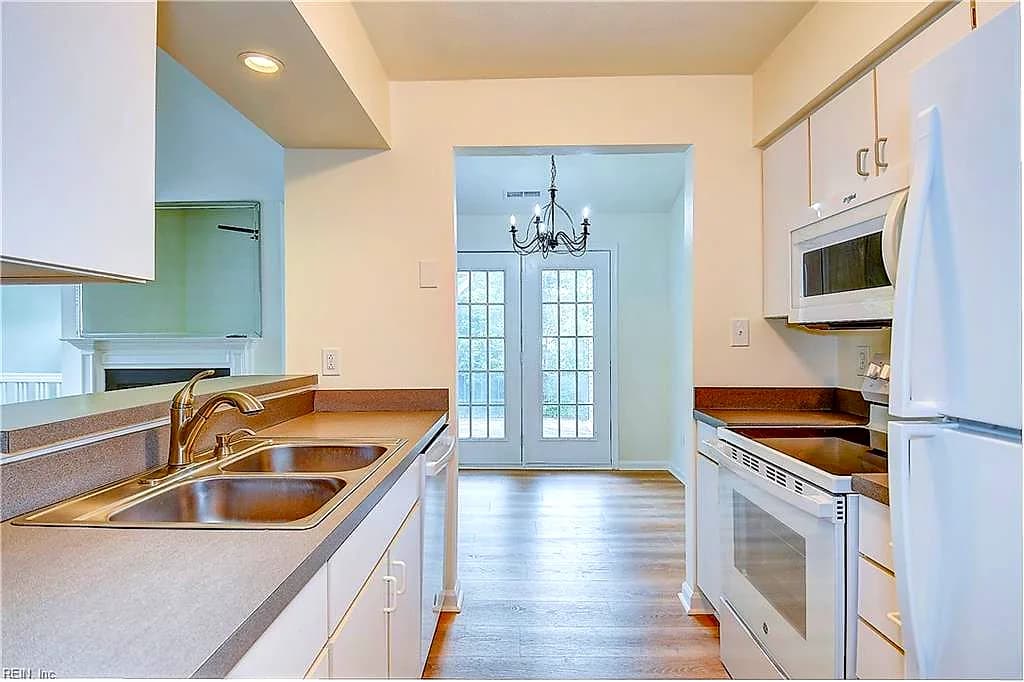 2393 London Pointe DR, VIRGINIA BEACH VA 23454 thumb 11