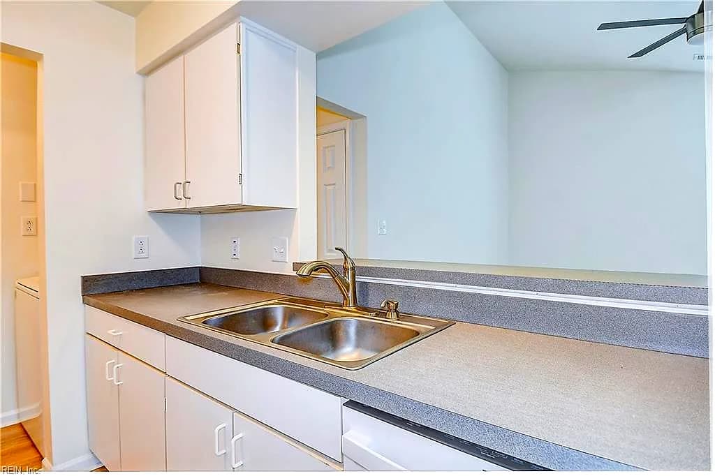 2393 London Pointe DR, VIRGINIA BEACH VA 23454 thumb 9