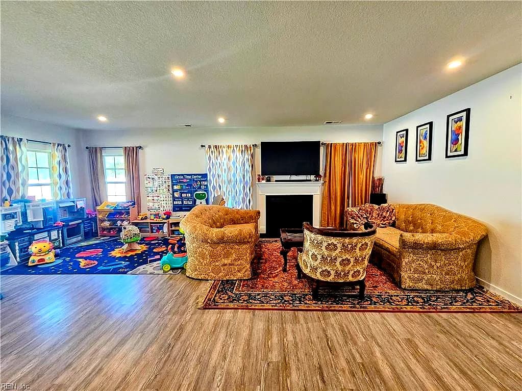 229 Republic LN, SUFFOLK VA 23434 - Photo 5