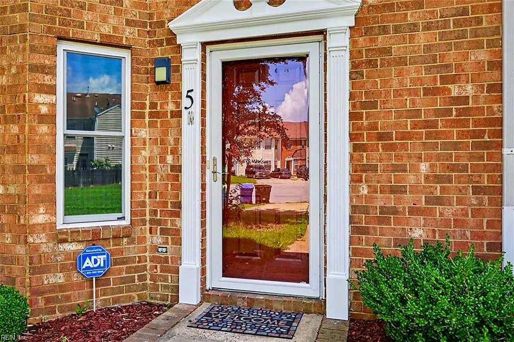 5 Tidal CT, PORTSMOUTH VA 23703 - Photo 4