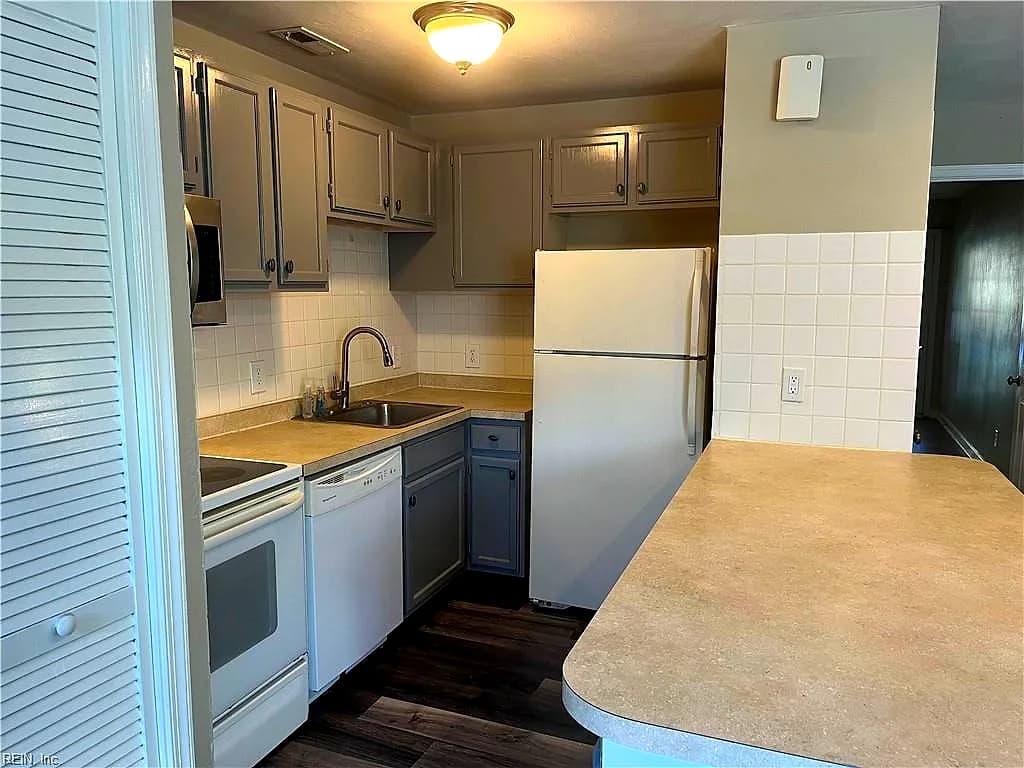 3434 Clover RD, CHESAPEAKE VA 23321 thumb 8