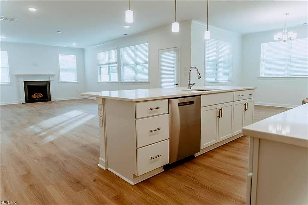724 Crestfield DR, CHESAPEAKE VA 23320 thumb 11