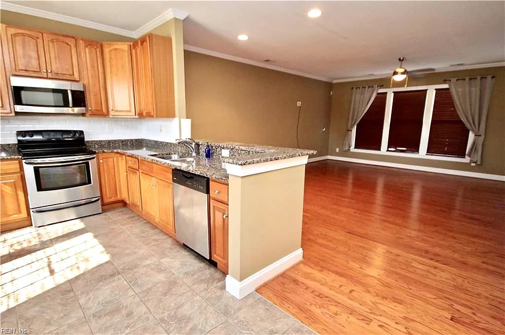 559 Mill Creek PW, CHESAPEAKE VA 23323 thumb 8