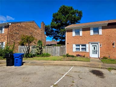 945 Indian CIR, VIRGINIA BEACH VA 23451 thumb 2