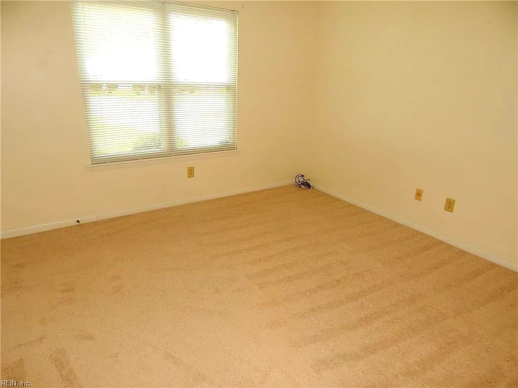 115 Don Juan CIR, YORKTOWN VA 23693 thumb 11