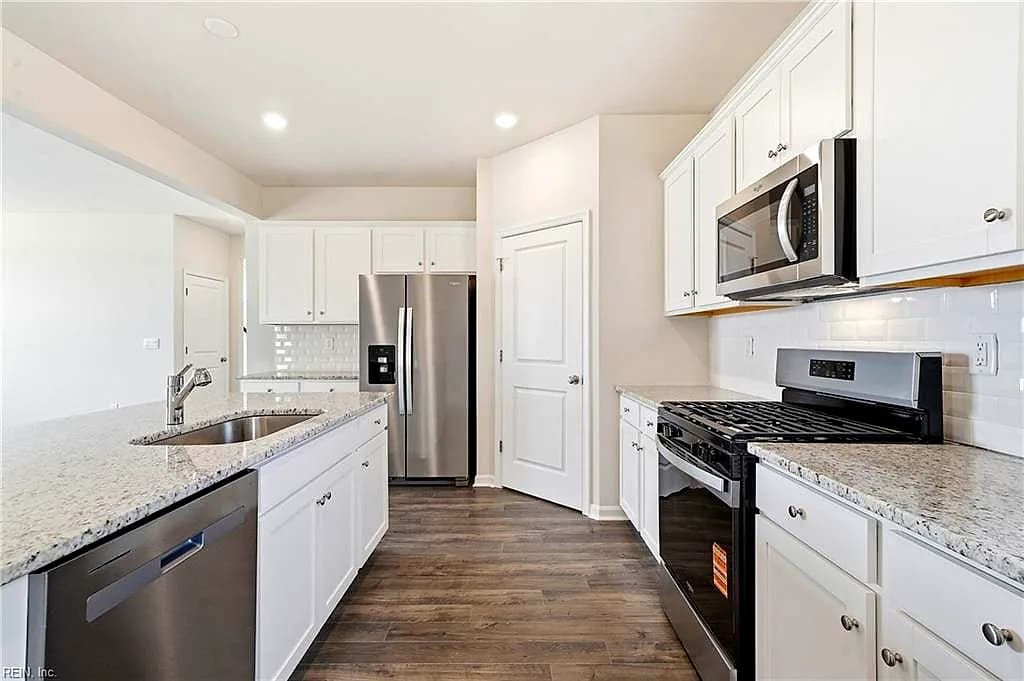 1004 Eastport PL, SUFFOLK VA 23435 thumb 6