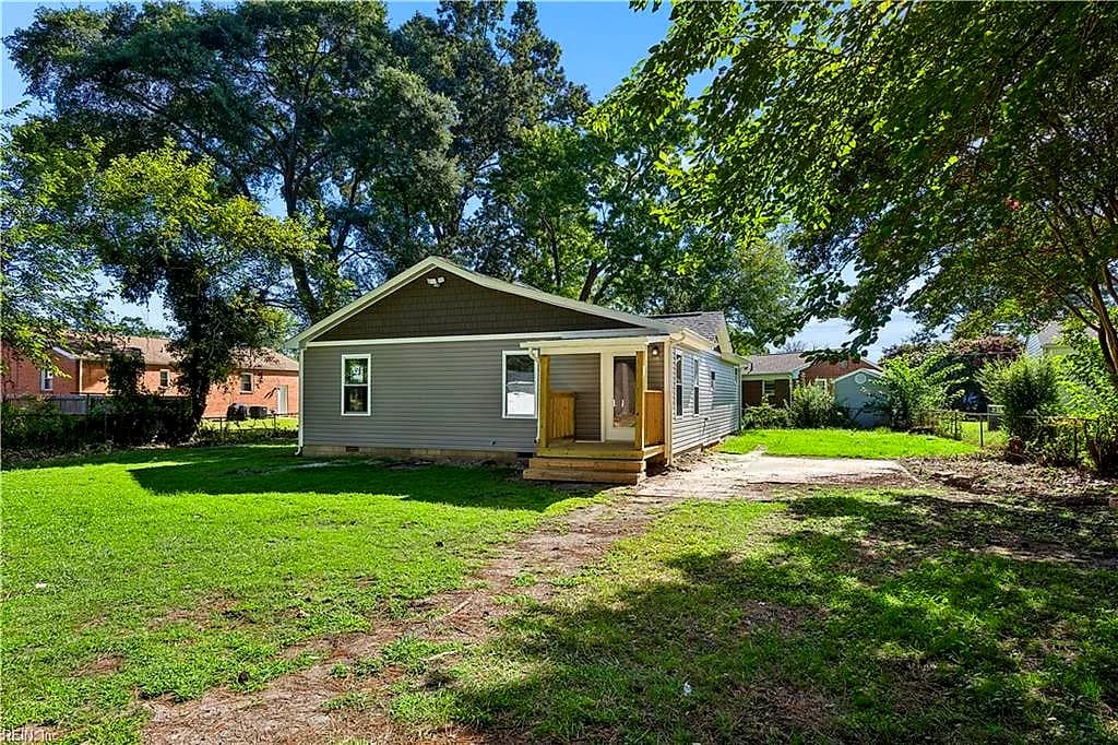 116 Latham DR, NEWPORT NEWS VA 23605 - Photo 4