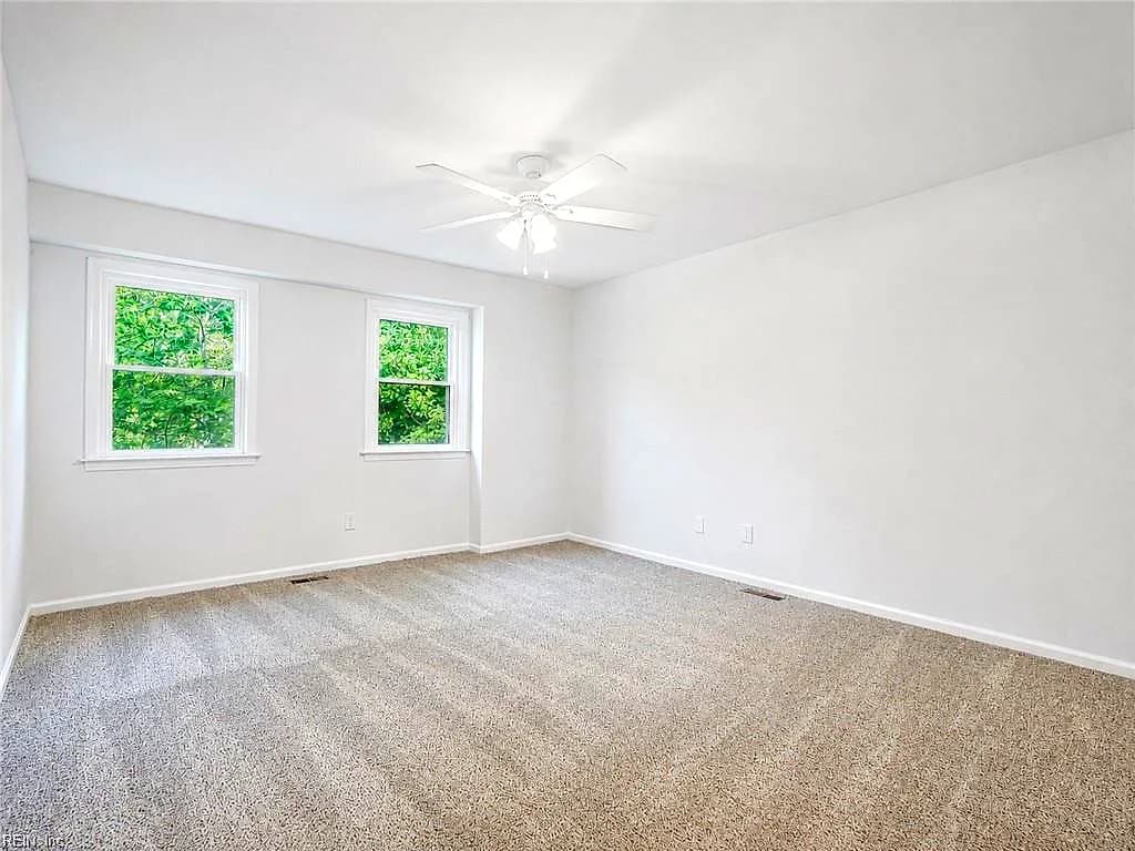 33 Edgemont DR, HAMPTON VA 23666 thumb 12
