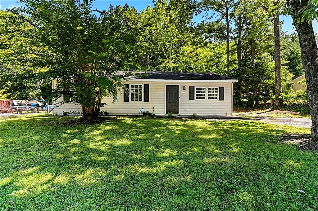 210 Walker DR, WILLIAMSBURG VA 23188 - Photo 3