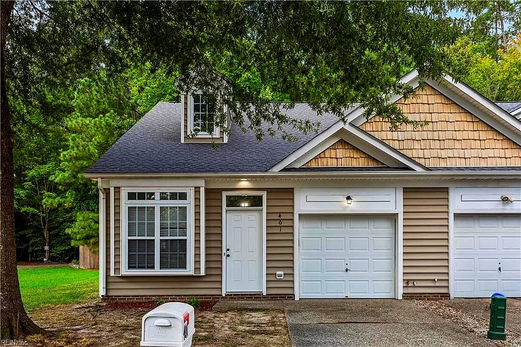 401 Dorothy DR, YORKTOWN VA 23692 - Photo 3