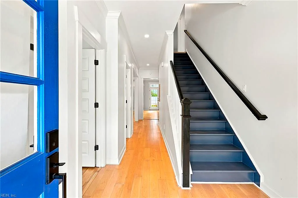 1024 W 36th ST, NORFOLK VA 23508 - Photo 5